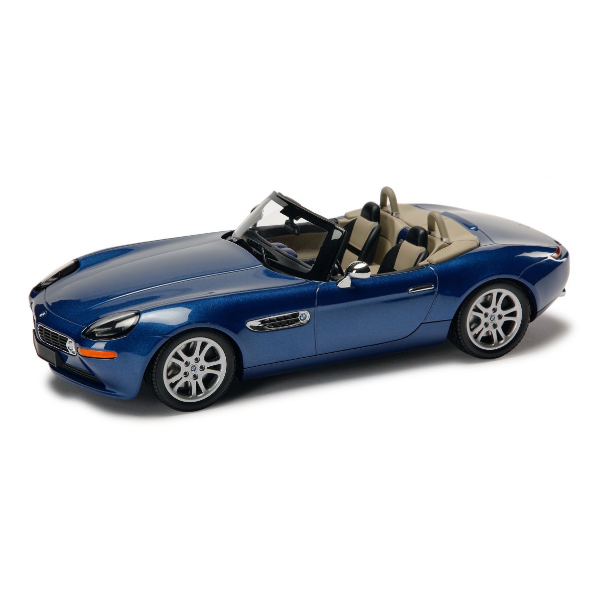 BMW Z8 Roadster 模型車 1:18